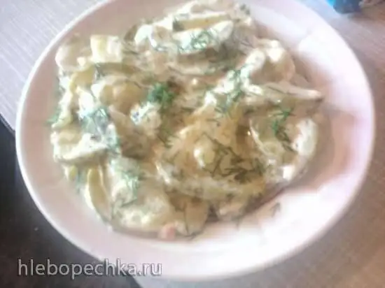 Кабачки в сметанно-грибном соусе