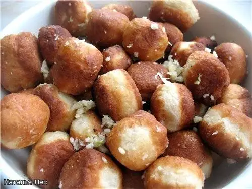 Пампушки с чесноком