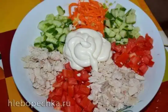Салат овощной остренький