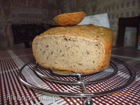 Ржаной хлебушек с семечками и семенами льна