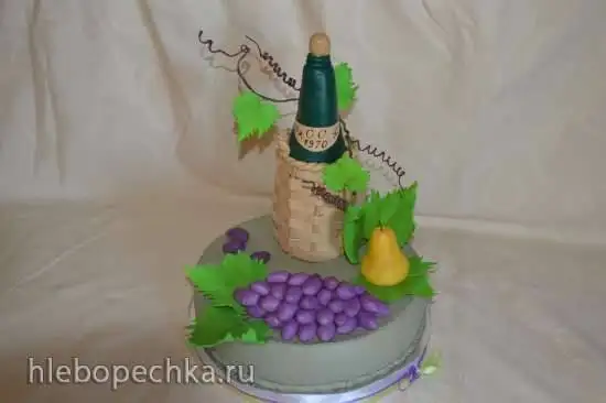 Бутылка из мастики для торта (мастер-класс)