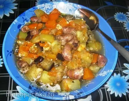 Куриные сердечки тушёные с овощами (мультиварка)