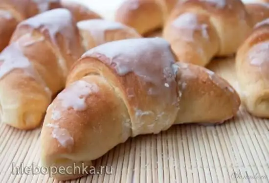 Рогалики с марципаном