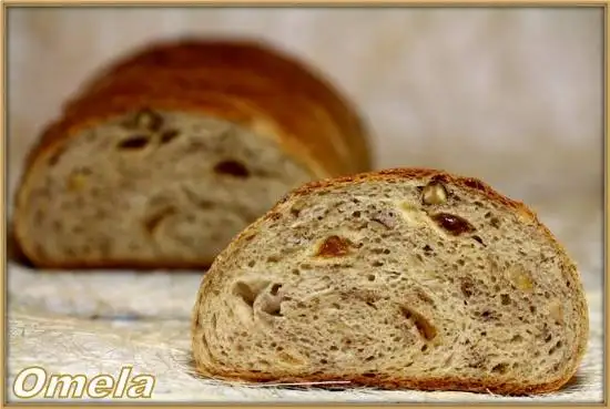 Хлеб пшеничный с инжиром и грецкими орехами (в духовке)