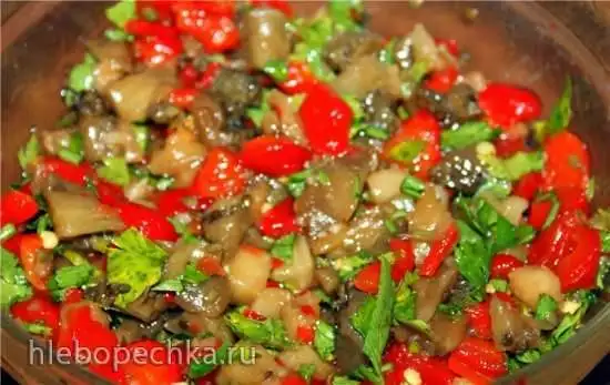 Баклажанный салат с кинзой