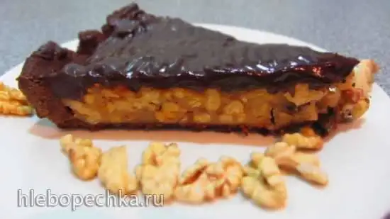 Тарт шоколадный с карамелью и грецкими орехами