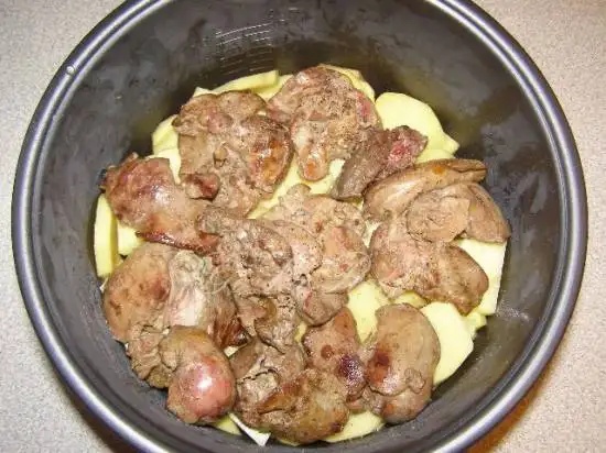 Жаркое из куриной печени по-деревенски в мультиварке