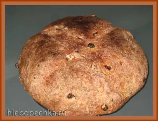 Хлеб пшеничный на закваске с изюмом и розмарином (духовка)