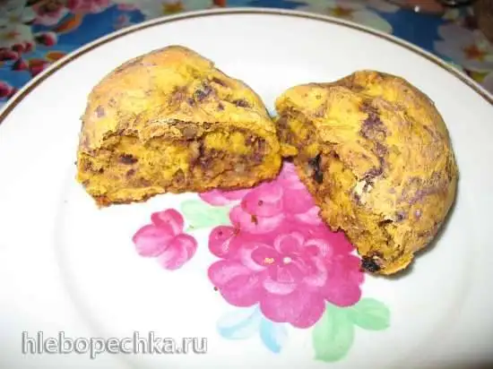 Тыквенный хлеб с черникой и орехами