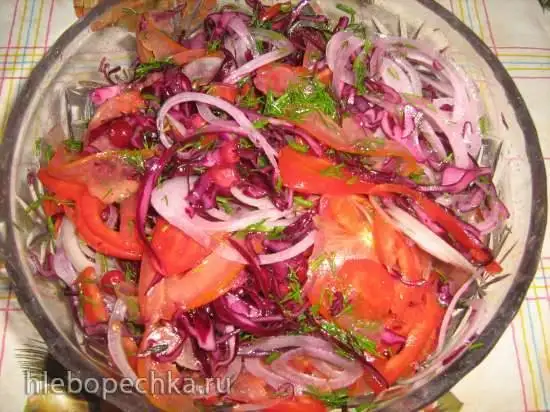 Салат из краснокочанной капусты