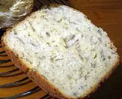 Хлеб пшеничный с добавлением ржаной и кукурузной муки, с медом и цветочной пыльцой