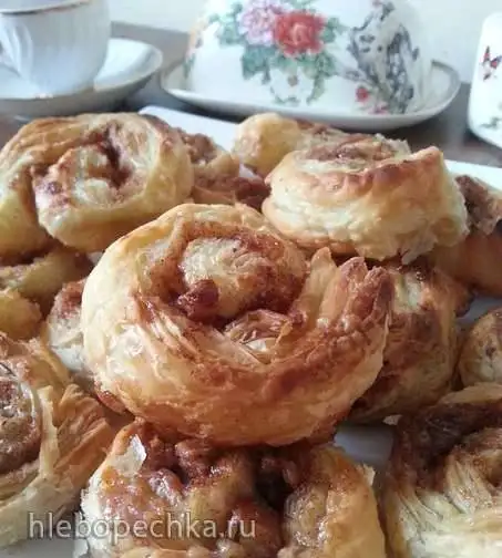 Карамельные завитки с орехами (Easy sticky buns)