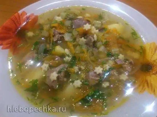 Вкусный супчик из куриной печёнки со звёздочками в мультиварке Bork U700