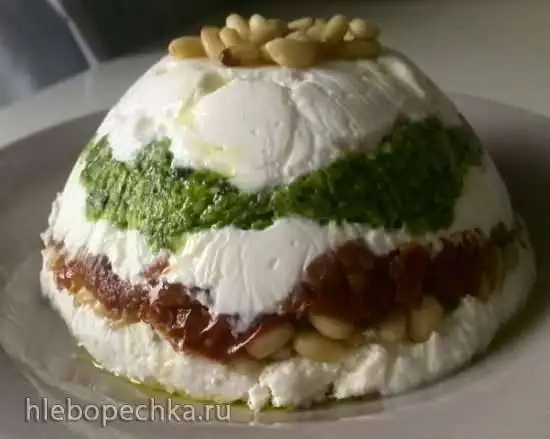 Террин из козьего сыра, соуса песто и вяленых томатов (Goat Cheese, Pesto and Sun-Dried Tomato Terrine)