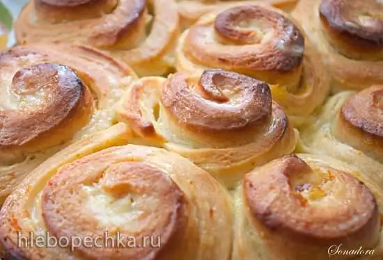 Апельсиновые булочки с пропиткой