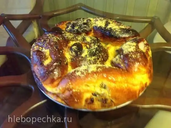 Бриошь-рулет с изюмом