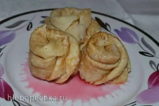 Блинчики-розочки с яблочной начинкой