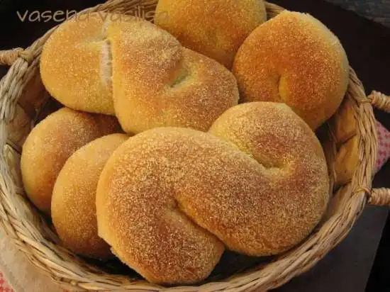 Булочки с кукурузной крупой