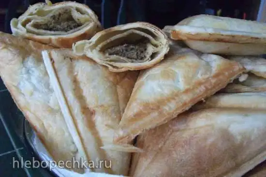 Чебуреки на пивном тесте (сэндвичница Steba)