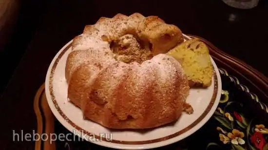 Шарлотка на минеральной воде