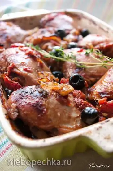 Курица с томатами и маслинами