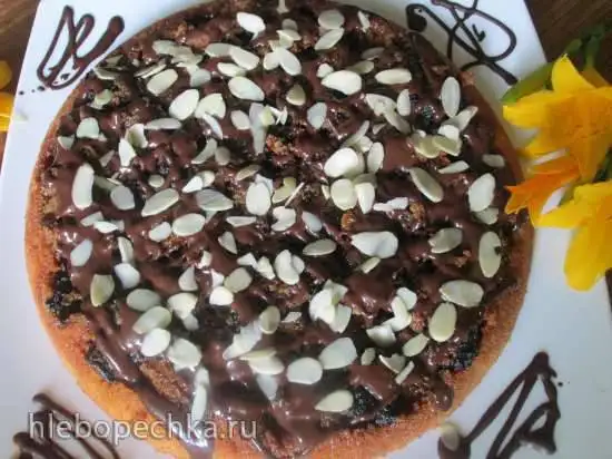 Шарлотка по-итальянски с карамельным черносливом