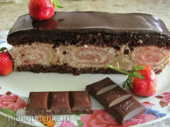 Торт - пляцок «Шоколад с клубничной ноткой»