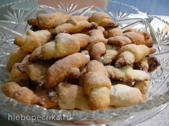 Рогалики песочно-дрожжевые с вареньем
