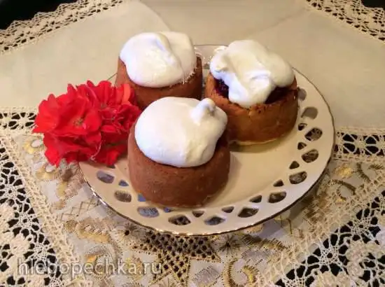 Шорткейки с ежевикой