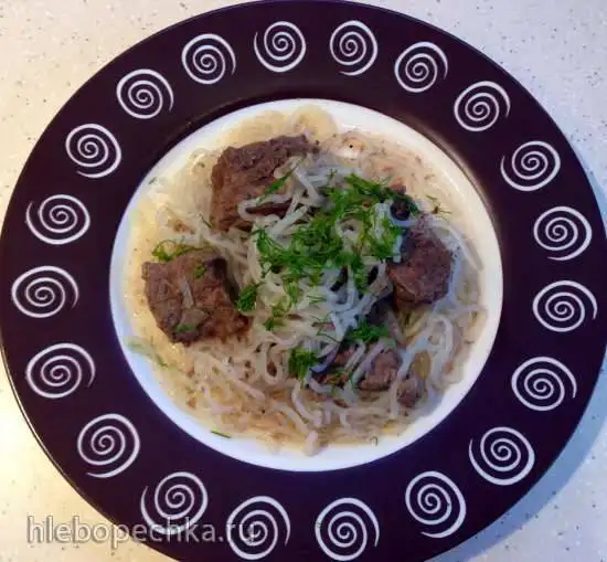Ширатаки с тушеным мясом в мультиварке