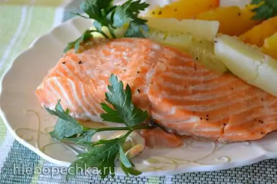 Форель с персиками (в пароварке)
