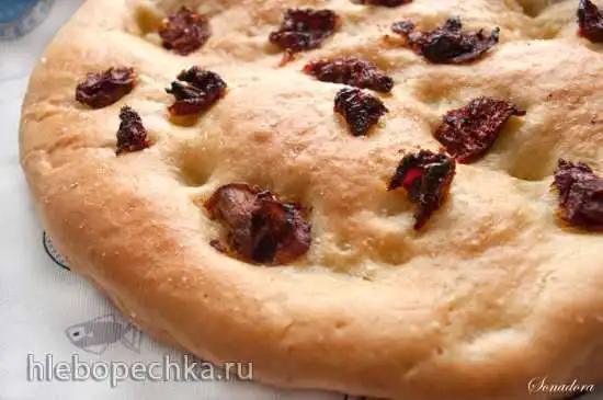 Фокачча с вялеными томатами