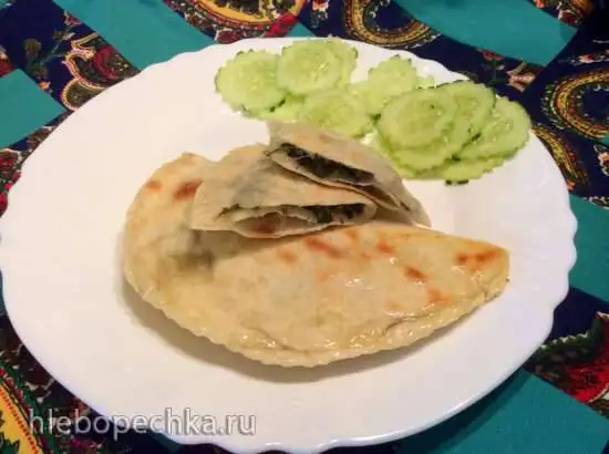 Кутабы с зеленью и рассольным сыром (пиццепечка Принцесс)