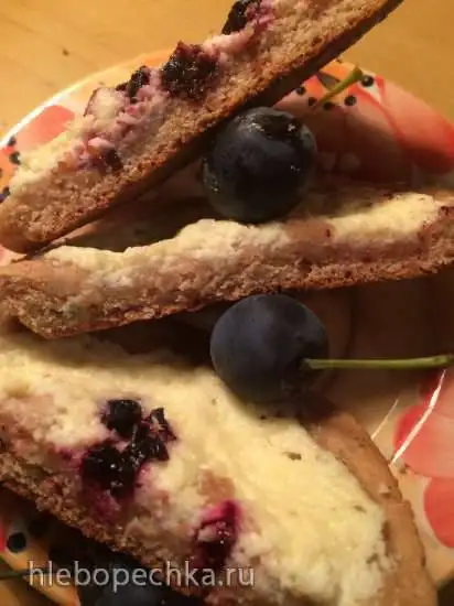 Ржаные ватрушки с творогом