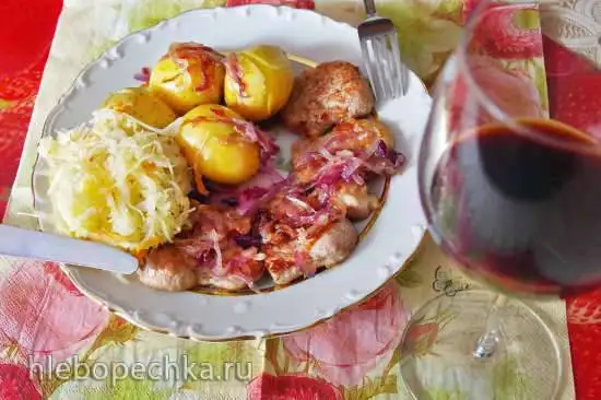 Луковые свиные медальоны (ZwiebelSchweine-Medaillons)