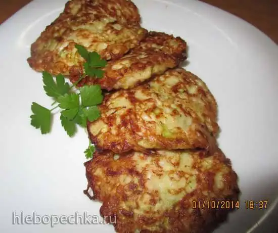 Оладьи из кабачков с курицей