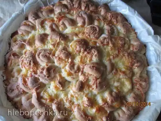 Семейный мясно-сырный пирог «Лепесток»