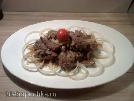 Нюрнбергский Ochsenmaulsalat (салат из говяжьих губ)