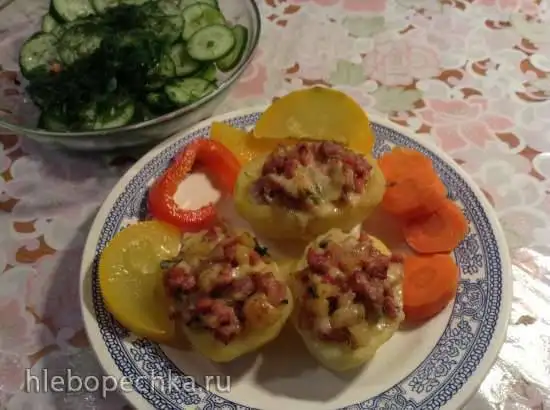 Запеченный фаршированный картофель (Gefullte uberbackene Kartoffeln )