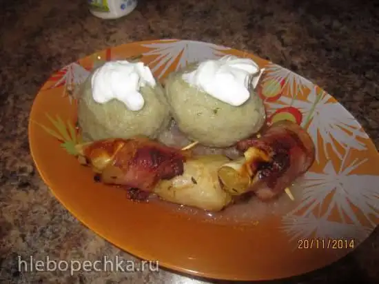 Рулетики с картофельной начинкой в беконе