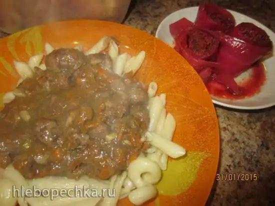 Гуляш ленивый из куриных сердечек «Сердешный» (мультиварка)