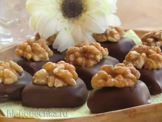 Конфеты «абрикосовое пралине с марципаном» (Walnuss - Aprikosen - Pralinen mit Marzipan)