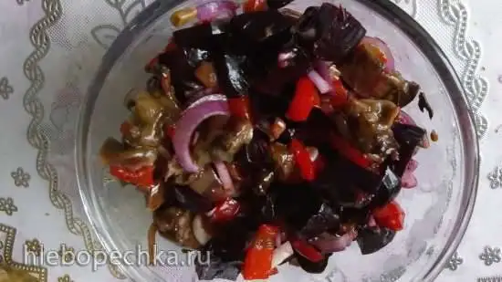 Салат из свеклы и грибов