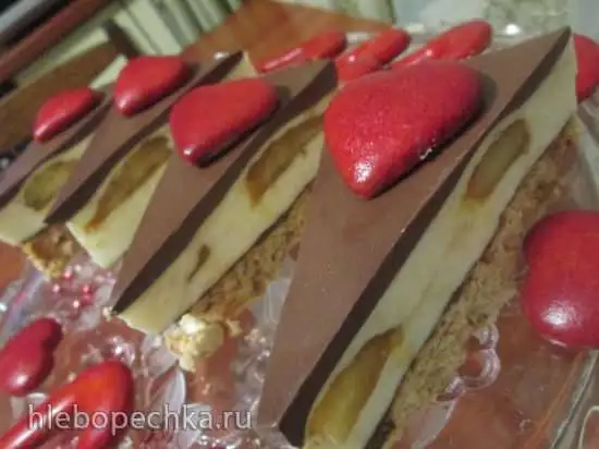 Пирожные со сливочно йогуртовым кремом и бананами в карамели