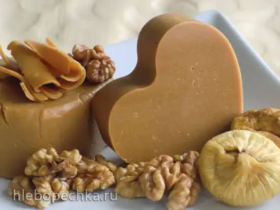 Норвежский коричневый сыр Brunost (Брюнуст)