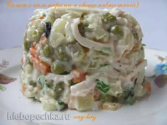 Салат с кальмарами и овощами (постный)