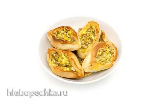 Расстегаи с тунцом и варёными яйцами