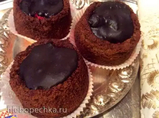 Шоколадные шорткейки с малиной