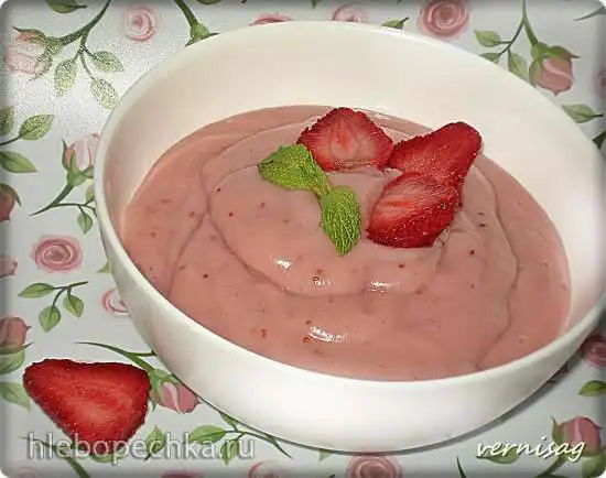 Овсяный кисель с клубникой