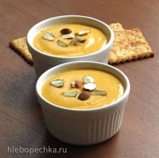 Холодный суп из персиков и моркови